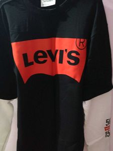 Levi&#39;s Graphic Tee