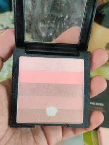Combo Of 8 Branded Eyeshadows, Brown Kit, Blush,