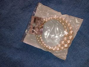 Hooks Pearl Earrings