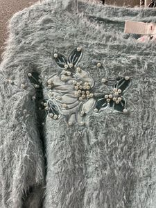 Korean Fuzzy Sweater 🌸