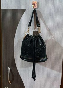 Black Bucket Bag