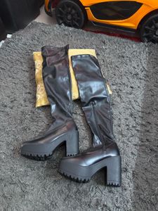 New Women Boots From CANADA
