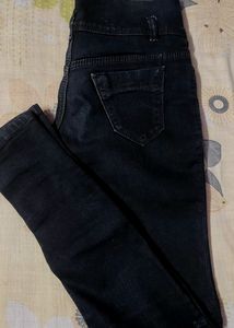 Size-28, Leanth-36, Condition-Good, Color-black, It Is Tight For Me So I Can Sell It