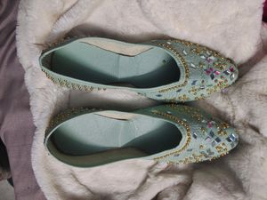 Partywear Juti
