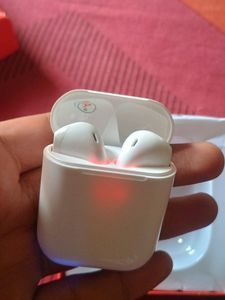 🔥BRAND NEW TWS EARBUDS (EARPHONE) 🔥