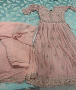 the pink plazo set