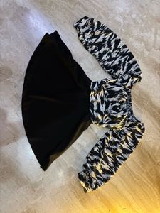 Stylish Black & White Top.Bust SIZE-30-34