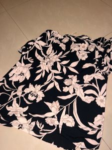 Black And White Flower Top