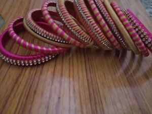 Pink with golden thread bangle