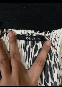 Printed Pleated Top