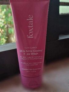 Foxtale Oil & Acne Control Face Wash