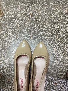 2 Bottom Heels In Wine And Cream Shade