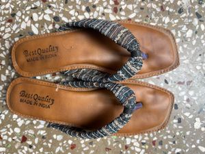 Comfortable Ethnic Flip-Flops