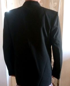 Mens Black Blazer...