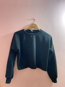 Cropped Black Sweatshirt