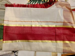 Set Saree With Red Border Plus Blouse Piece