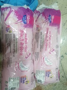 7 sanitary pads