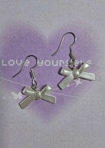 Bow Pearl Earrings