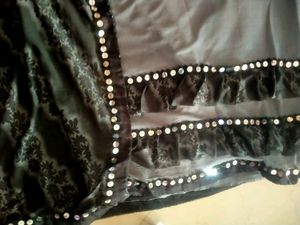 Elegant Gray &amp; Black Embellished Saree