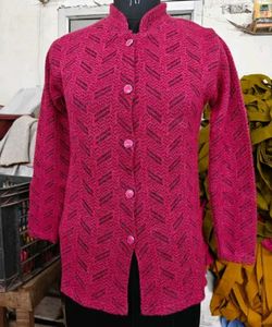 Stylish Pink Knit Cardigan