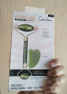 FACE ROLLER AND MASSAGER ❤️