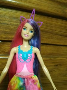 Barbie Dream Topia Princess Doll .