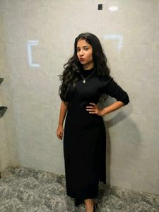 Elegant Black Midi Dress