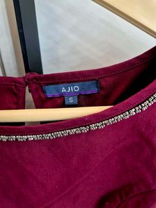 Elegant Maroon Sleeveless Top