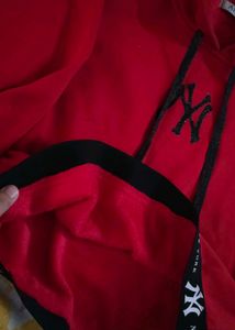 Red Cropped Hoodie🧣