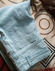 Wide Leg Light Wash Jeans