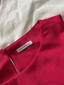 Magenta Sleeveless Top