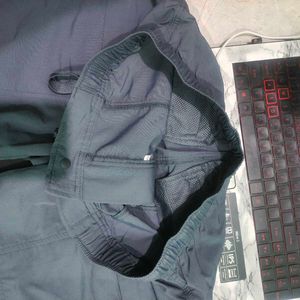 Uniqlo Geared Shorts Brand New 🏷️