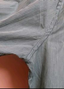 Men&#39;s Striped Shirt