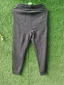 BLACK JOGGERS