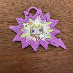Harley Quinn Funko Pop Keychain (kinder joy dc)