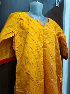Silk Kurta With Red Duppata