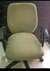 Beautiful Rolling Chair For Sell