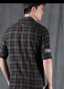 WROGN Men Black &amp; Grey SlimFitCheckedCasual Shi