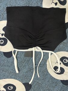 Black Sleeveless Crop Top