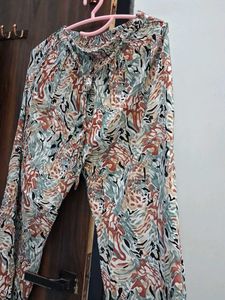 Patterned Short Sleeve Top