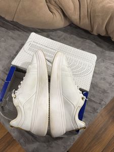 USPA LADIES WHITE SNEAKERS