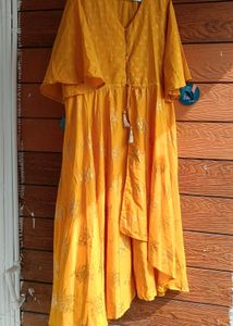 Ethenic Musturd Polyester Kurta Set With Dupatta