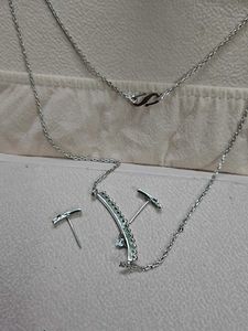 Sliver Pendent Set
