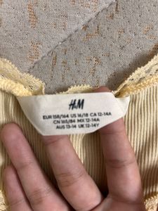 H&amp;M Bow And Lace Fitted Yellow Tee