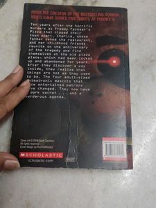 Five Nights at Freddy&#39;s: The Silver Eyes