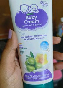 Himalaya Baby Cream enriched with olive oil 🫒