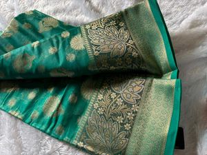 Elegant Green Zari Silk Saree❤️