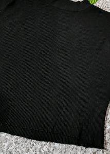 Korean Black Crop Highneck