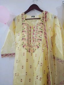 partywear padded Embroidered Kurta Set