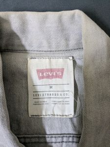 Original Levi&#39;s Grey Denim Jacket.